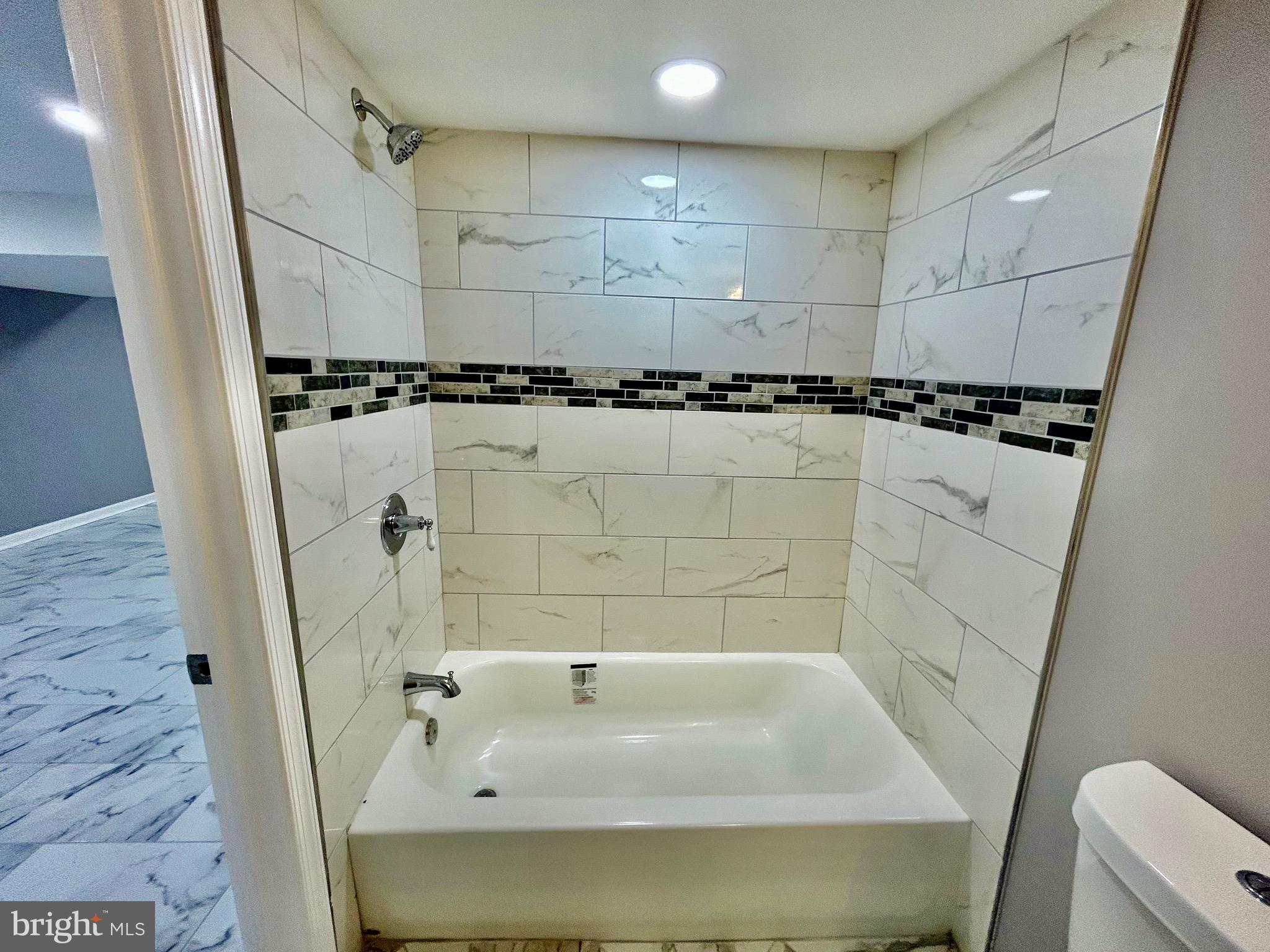 4642 Northwood Drive Baltimore, MD 21239 - Photo 19 of 28