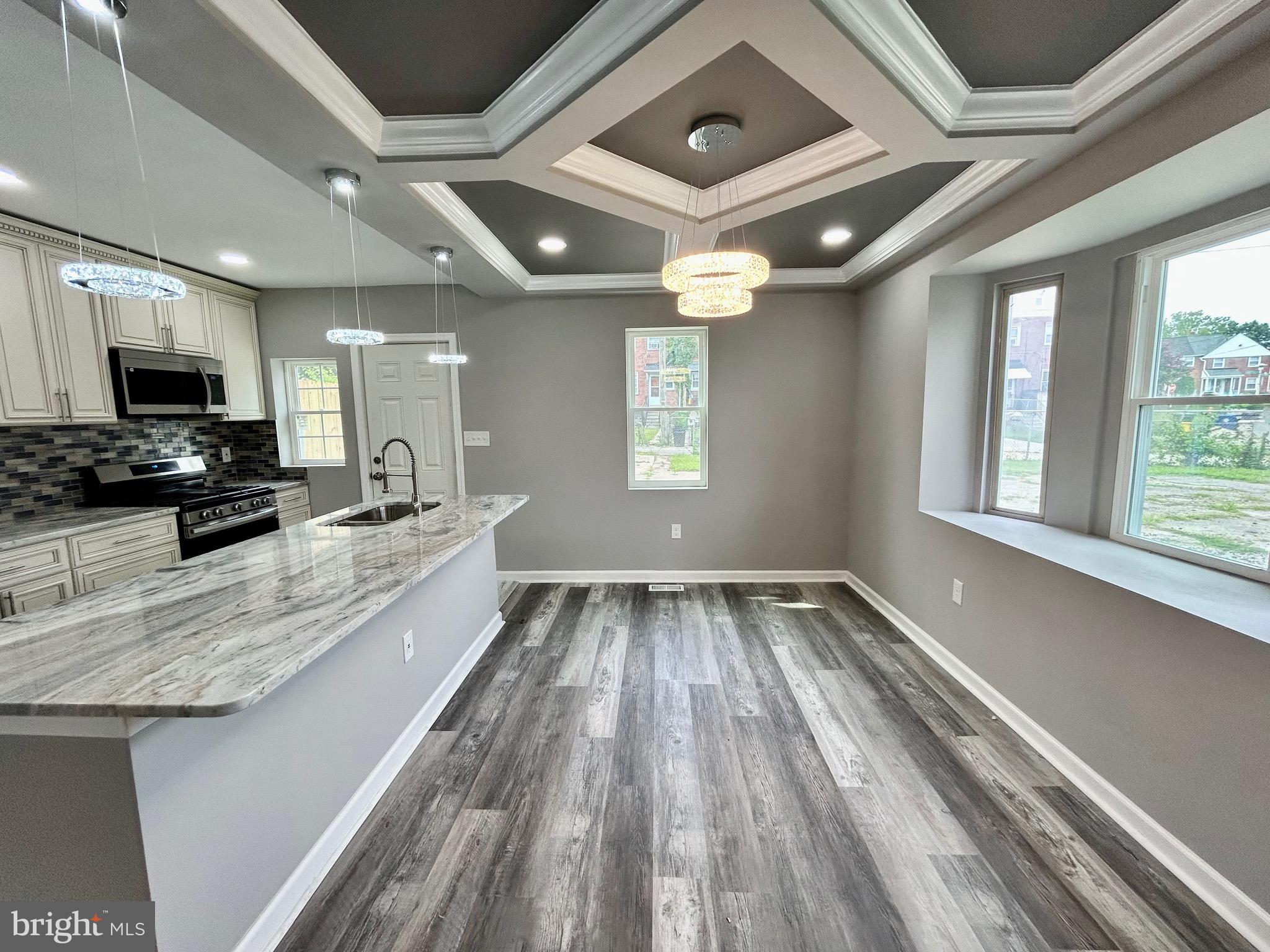 4642 Northwood Drive Baltimore, MD 21239 - Photo 5 of 28