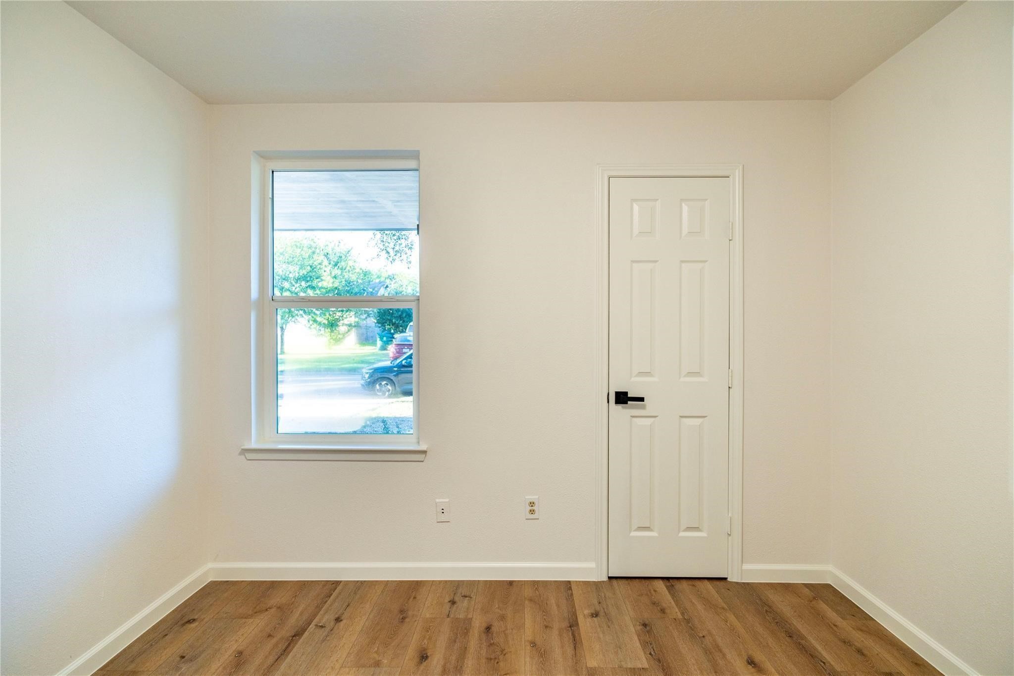 10907 Sharpview Drive Houston, TX 77072 - Photo 20 of 27