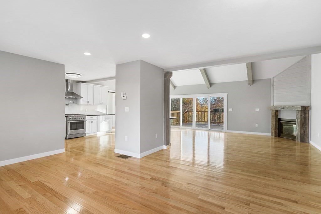 13 R Orchard Street Blackstone, MA 01504 - Photo 4 of 23 Gallery Image 4