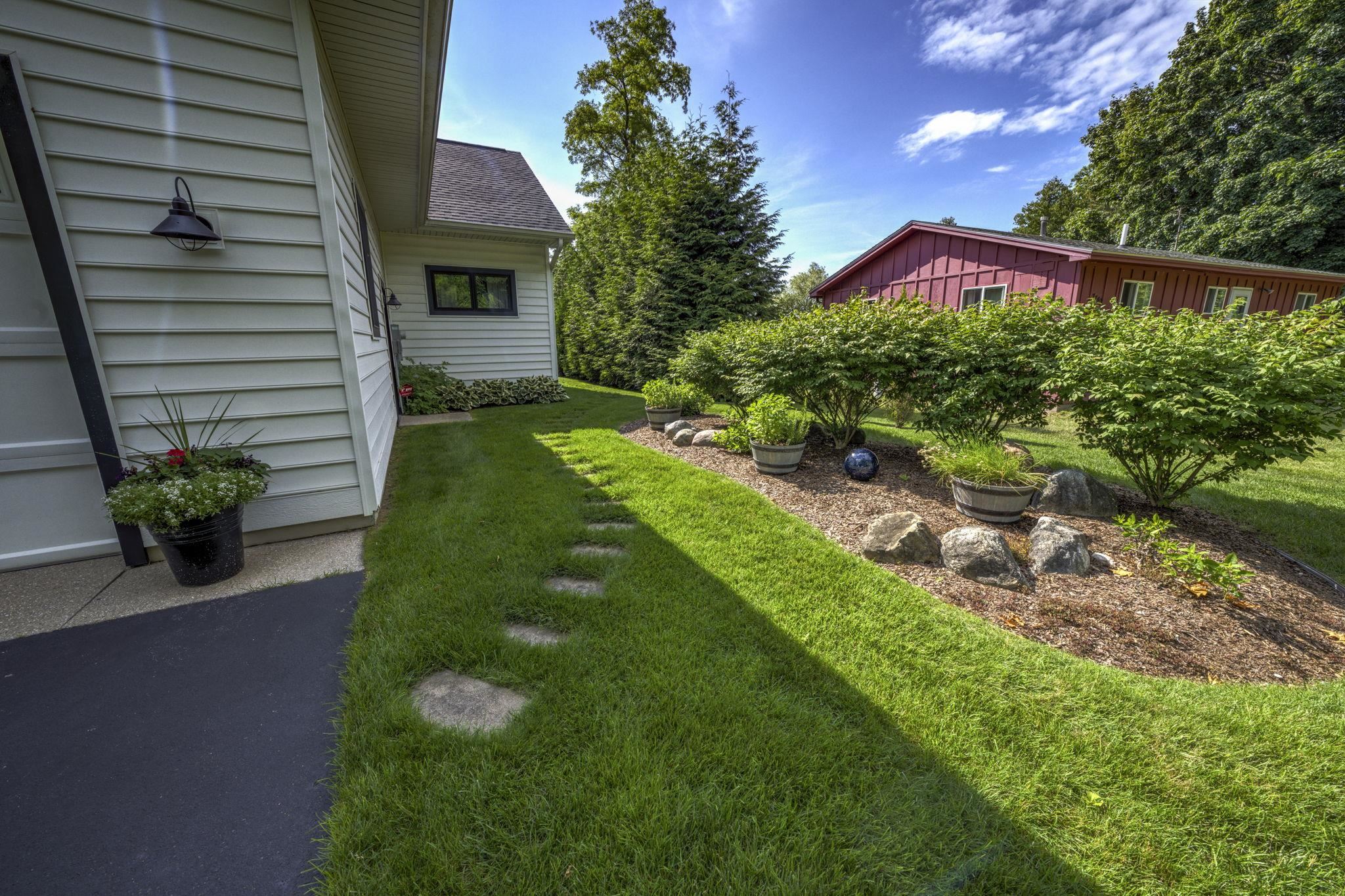 7802 South Lakeview Road Traverse City, MI 49684 - Photo 59 of 72 1937768-50c9da8d-efe8-4a31-8527-28762eb361d6.JPG