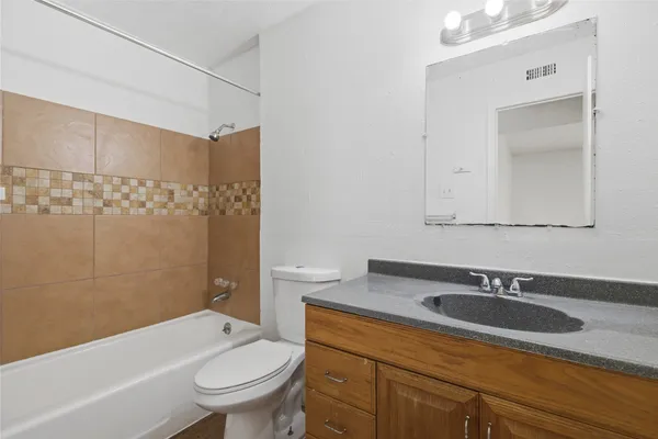 $995 | 2703 Windswept Cove, Unit 101, Austin, TX 78745