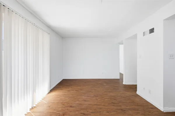 $995 | 2703 Windswept Cove, Unit 101, Austin, TX 78745