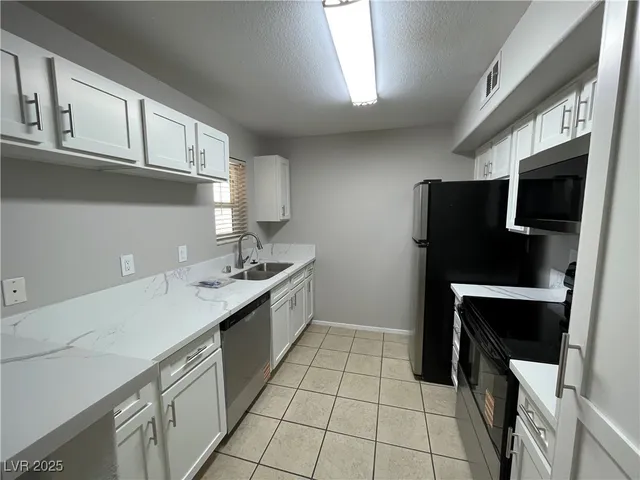 $1,095 | 2300 East Silverado Ranch Boulevard, Unit 2142, Las Vegas, NV 89123