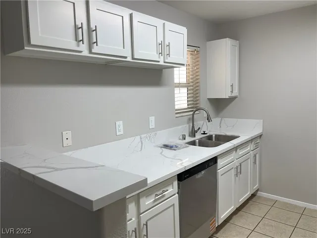 $1,095 | 2300 East Silverado Ranch Boulevard, Unit 2142, Las Vegas, NV 89123