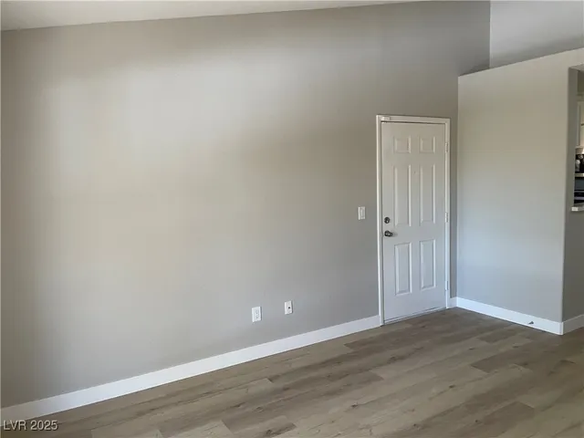 $1,095 | 2300 East Silverado Ranch Boulevard, Unit 2142, Las Vegas, NV 89123