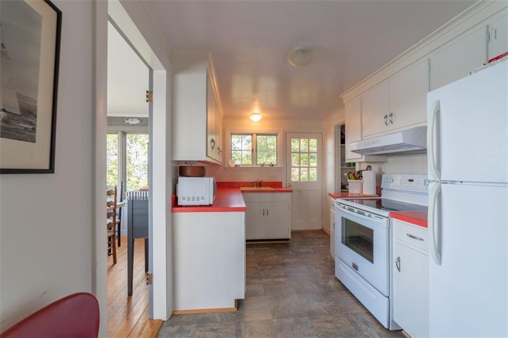 8-10 East Tibbets Road East Boothbay, ME 04544 - Photo 14 of 24 Photo