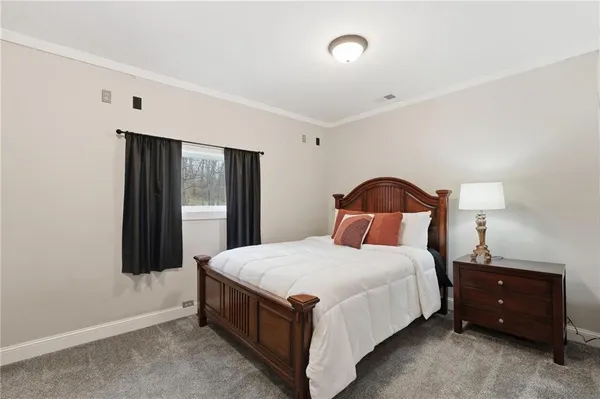 $2,289,000 | 11155 Hubbard Road, Kansas City, KS 66109