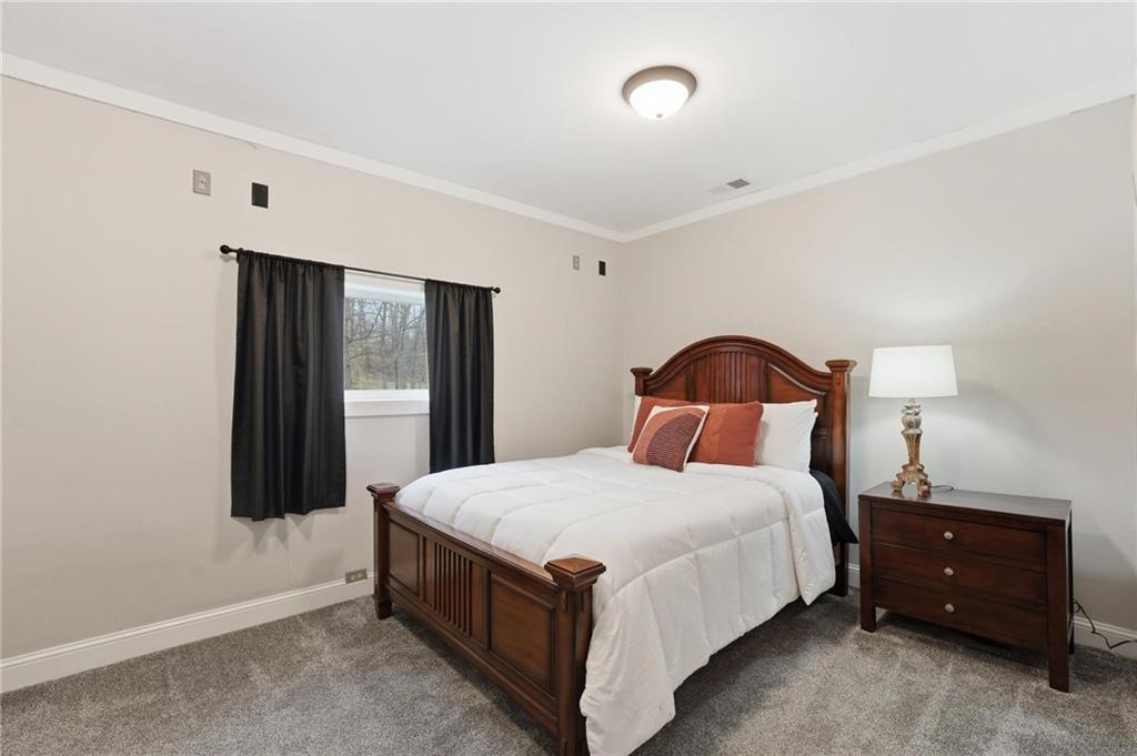 11155 Hubbard Road Kansas City, KS 66109 - Photo 19 of 90