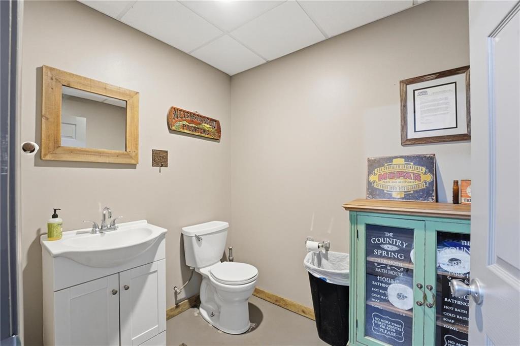 11155 Hubbard Road Kansas City, KS 66109 - Photo 24 of 90