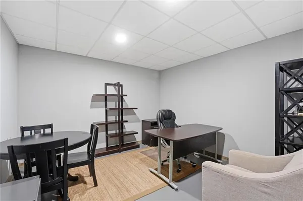 $2,289,000 | 11155 Hubbard Road, Kansas City, KS 66109