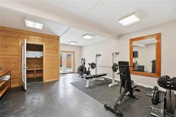 $2,289,000 | 11155 Hubbard Road, Kansas City, KS 66109