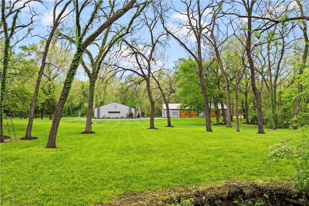 11155 Hubbard Road Kansas City, KS 66109 - Photo 48 of 90