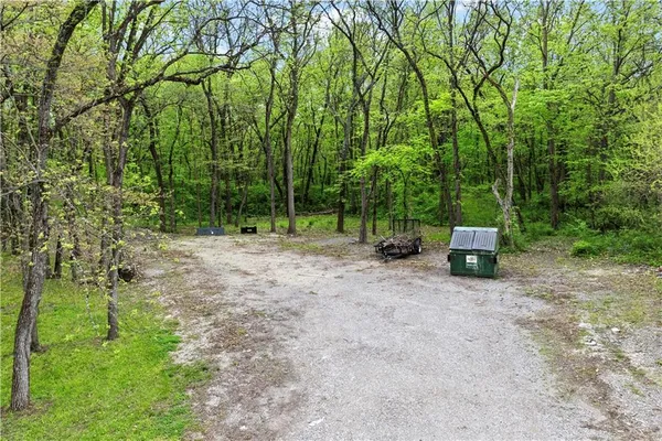 $2,289,000 | 11155 Hubbard Road, Kansas City, KS 66109