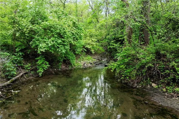 $2,289,000 | 11155 Hubbard Road, Kansas City, KS 66109