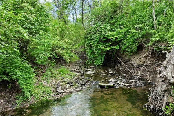 $2,289,000 | 11155 Hubbard Road, Kansas City, KS 66109