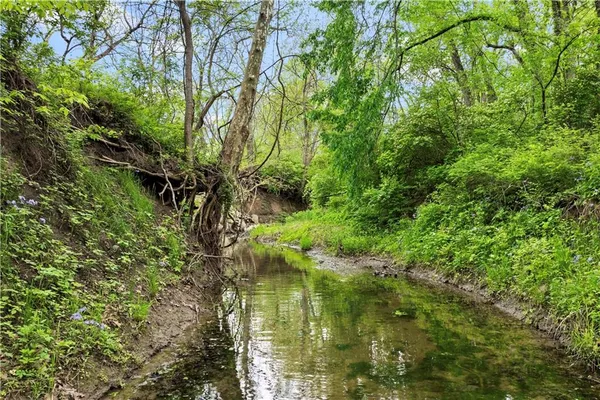 $2,289,000 | 11155 Hubbard Road, Kansas City, KS 66109