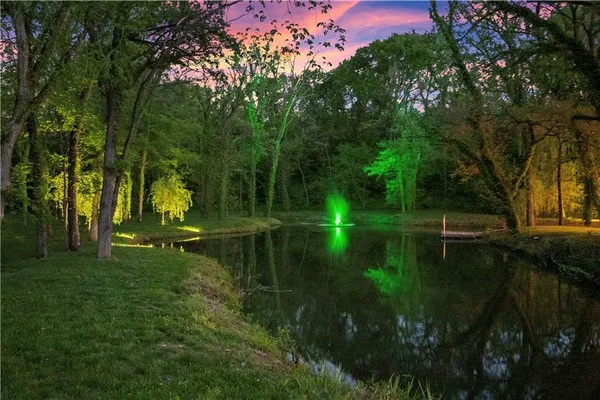 $2,289,000 | 11155 Hubbard Road, Kansas City, KS 66109