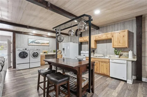 $2,289,000 | 11155 Hubbard Road, Kansas City, KS 66109