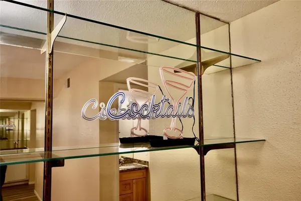 $1,500 | 1818 Augusta Drive, Unit 4, Houston, TX 77057