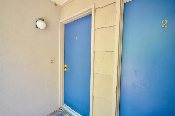 $1,500 | 1818 Augusta Drive, Unit 4, Houston, TX 77057
