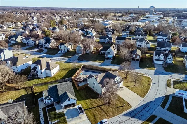 $450,000 | 4505 Northeast Webster Drive, Lee's Summit, MO 64064