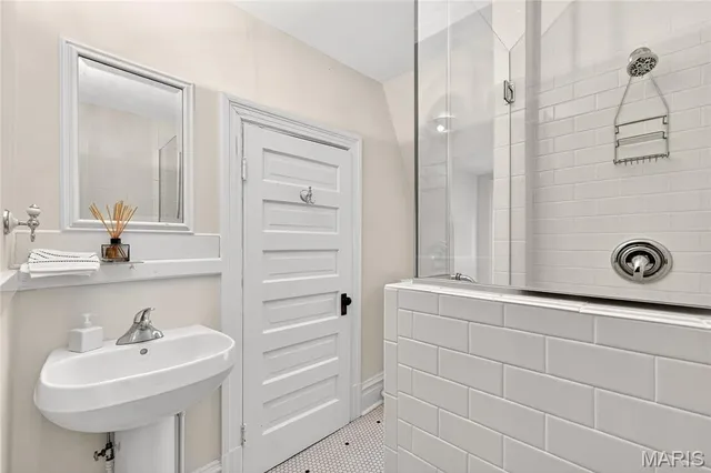 $899,000 | 4624 Pershing Place, St. Louis, MO 63108