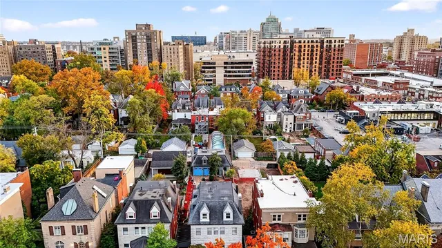 $899,000 | 4624 Pershing Place, St. Louis, MO 63108