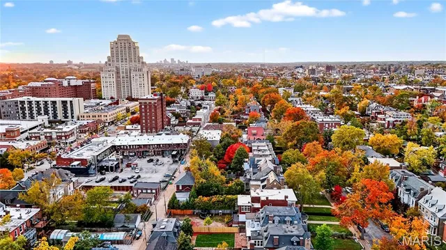 $899,000 | 4624 Pershing Place, St. Louis, MO 63108