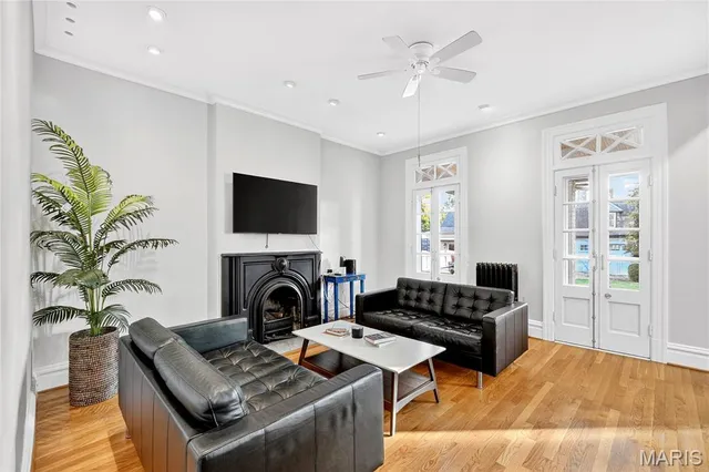 $899,000 | 4624 Pershing Place, St. Louis, MO 63108