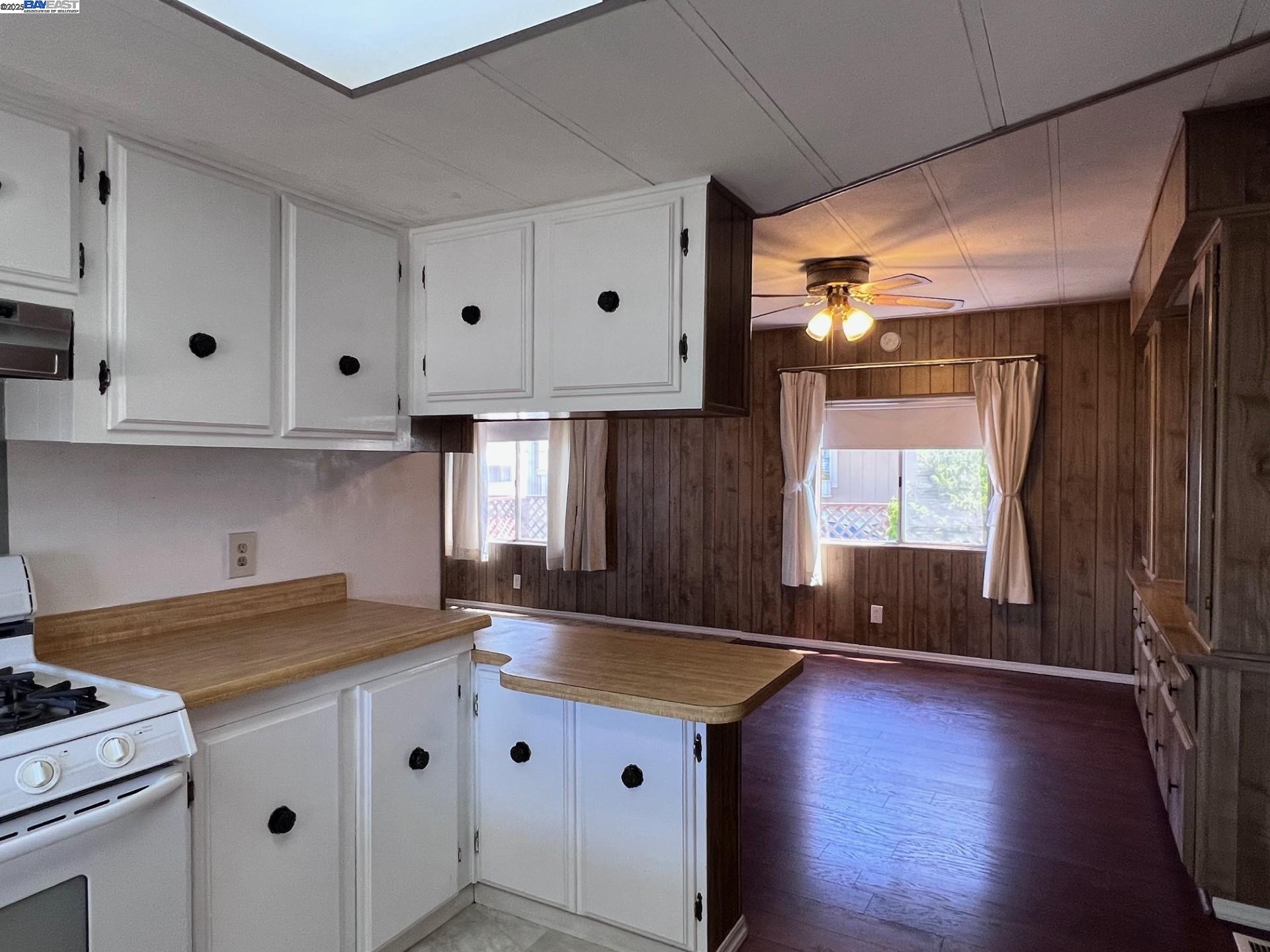 1352 Chelsea Way Hayward, CA 94544 - Photo 13 of 38