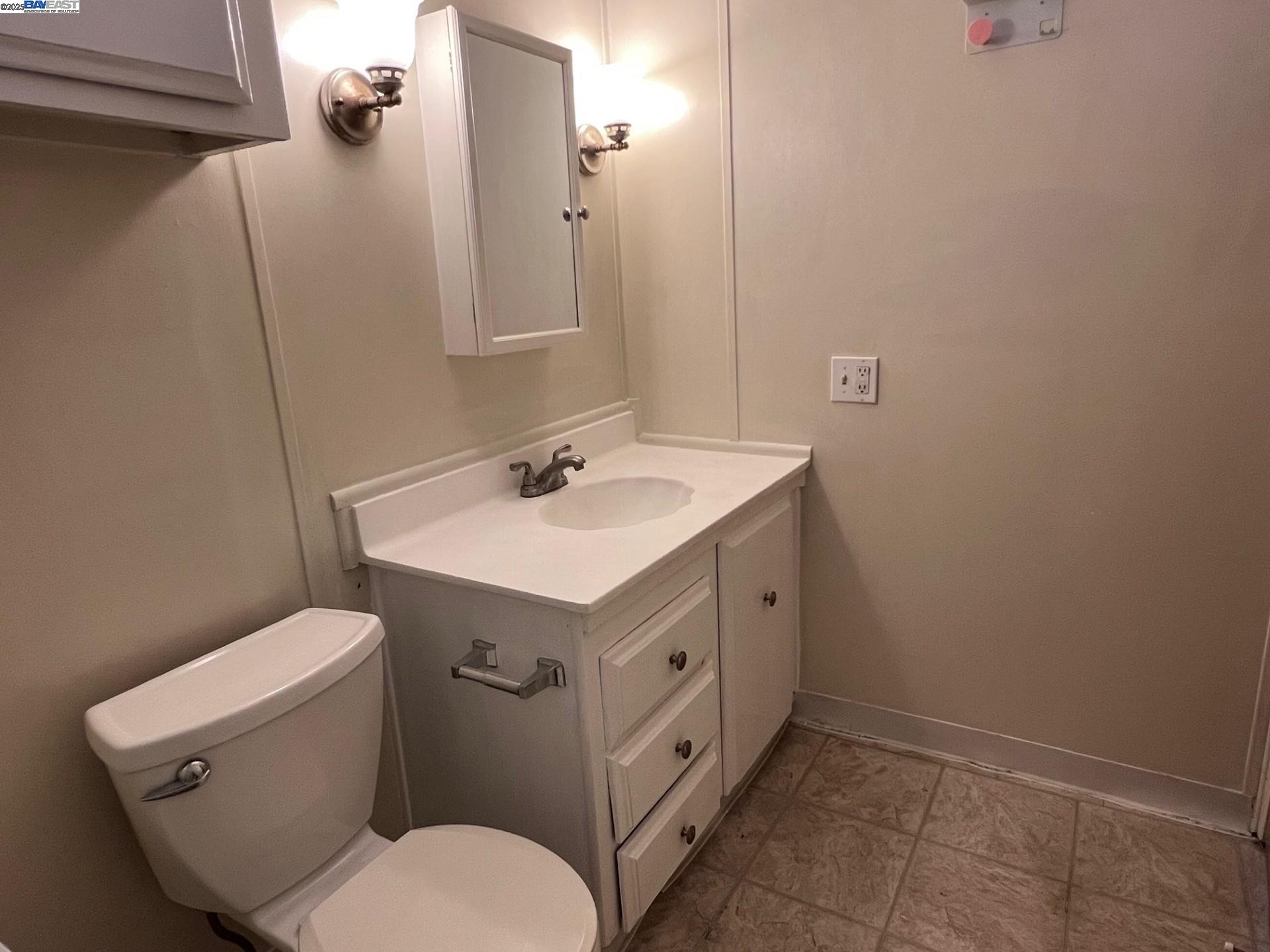 1352 Chelsea Way Hayward, CA 94544 - Photo 21 of 38