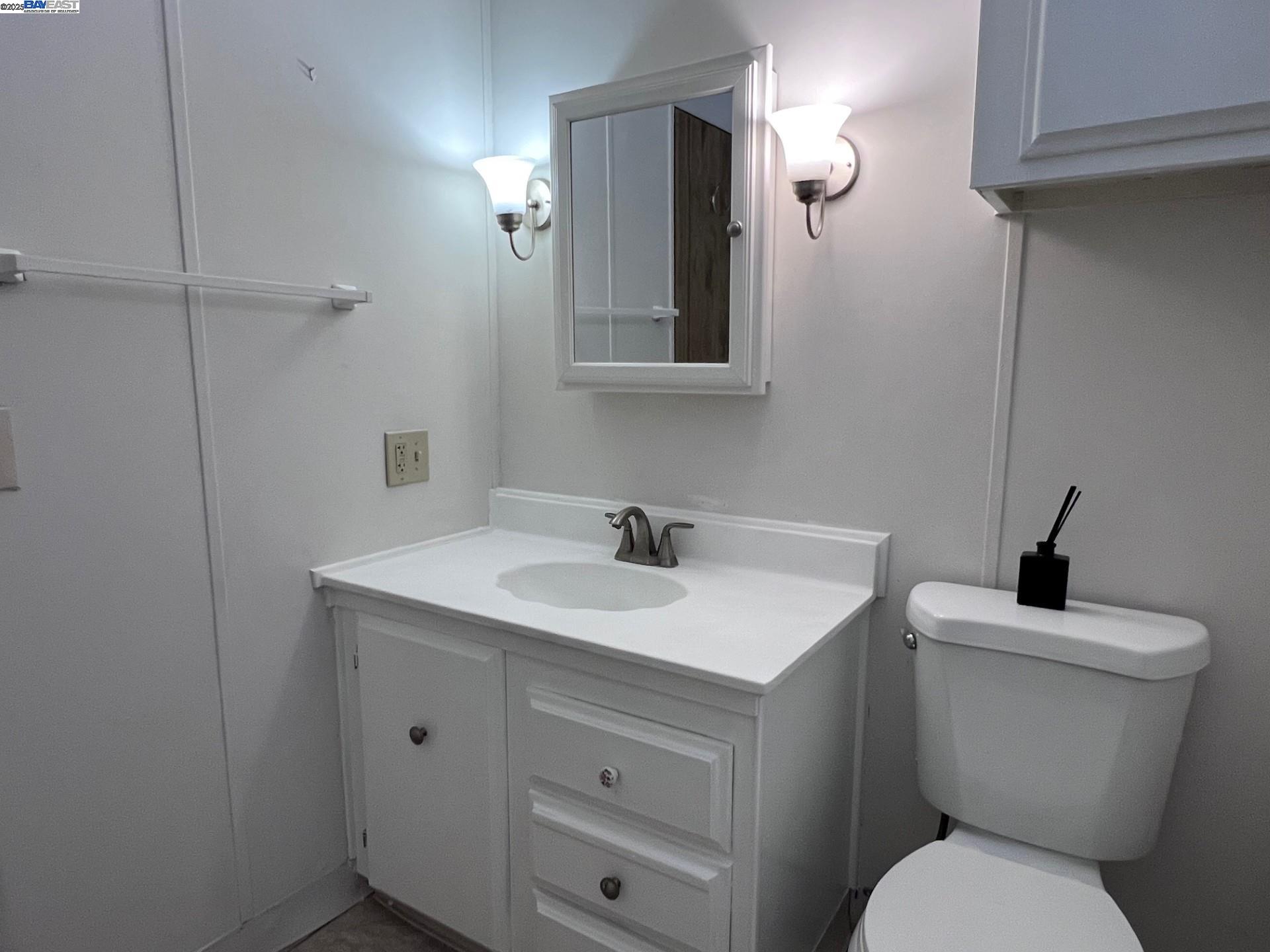 1352 Chelsea Way Hayward, CA 94544 - Photo 26 of 38