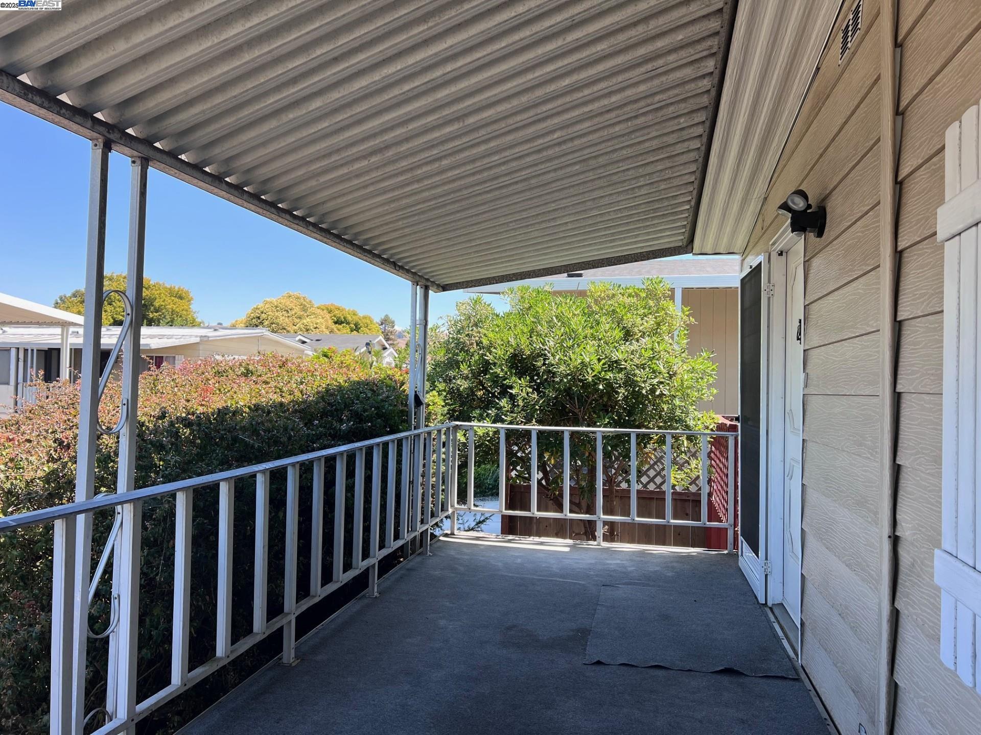 1352 Chelsea Way Hayward, CA 94544 - Photo 32 of 38