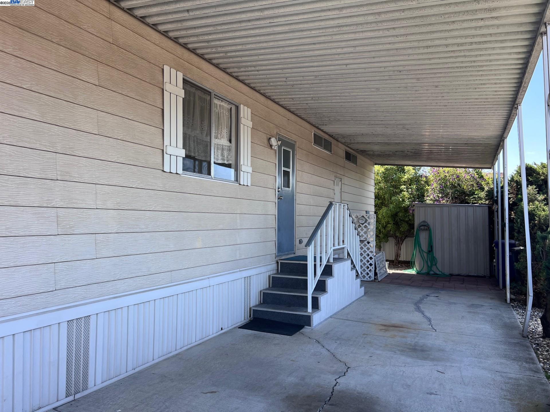 1352 Chelsea Way Hayward, CA 94544 - Photo 34 of 38