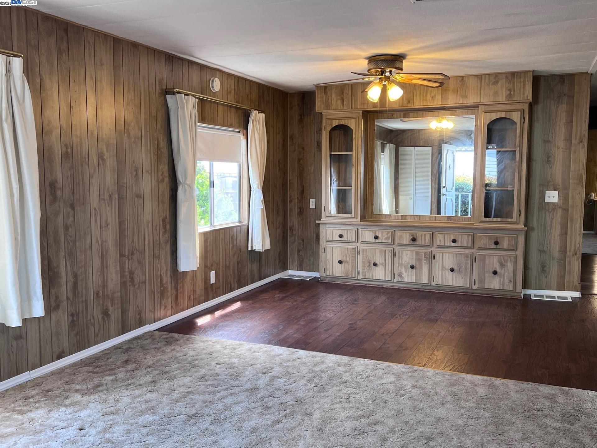 1352 Chelsea Way Hayward, CA 94544 - Photo 5 of 38