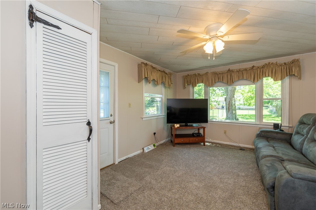 4958 Fairlawn Road Cleveland, OH 44124 - Photo 12 of 31 Gallery Image 12