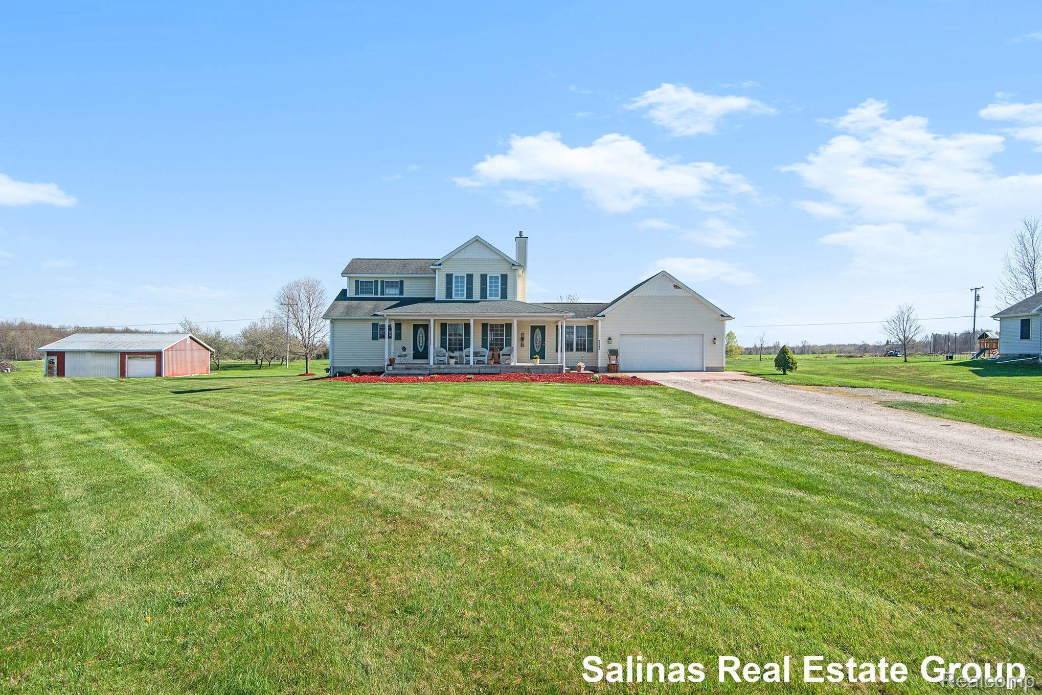 3245 Reamer Road Lapeer, MI 48446 - Photo 9 of 28 DSC_2728.jpg