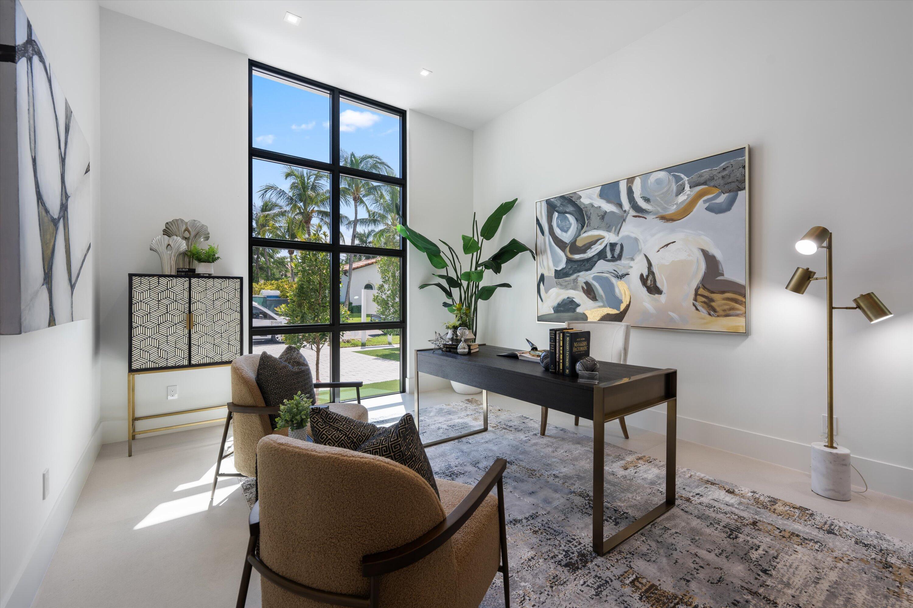 335 Northeast 5th Street Boca Raton, FL 33432 - Photo 13 of 47 Office/ extra bedroom