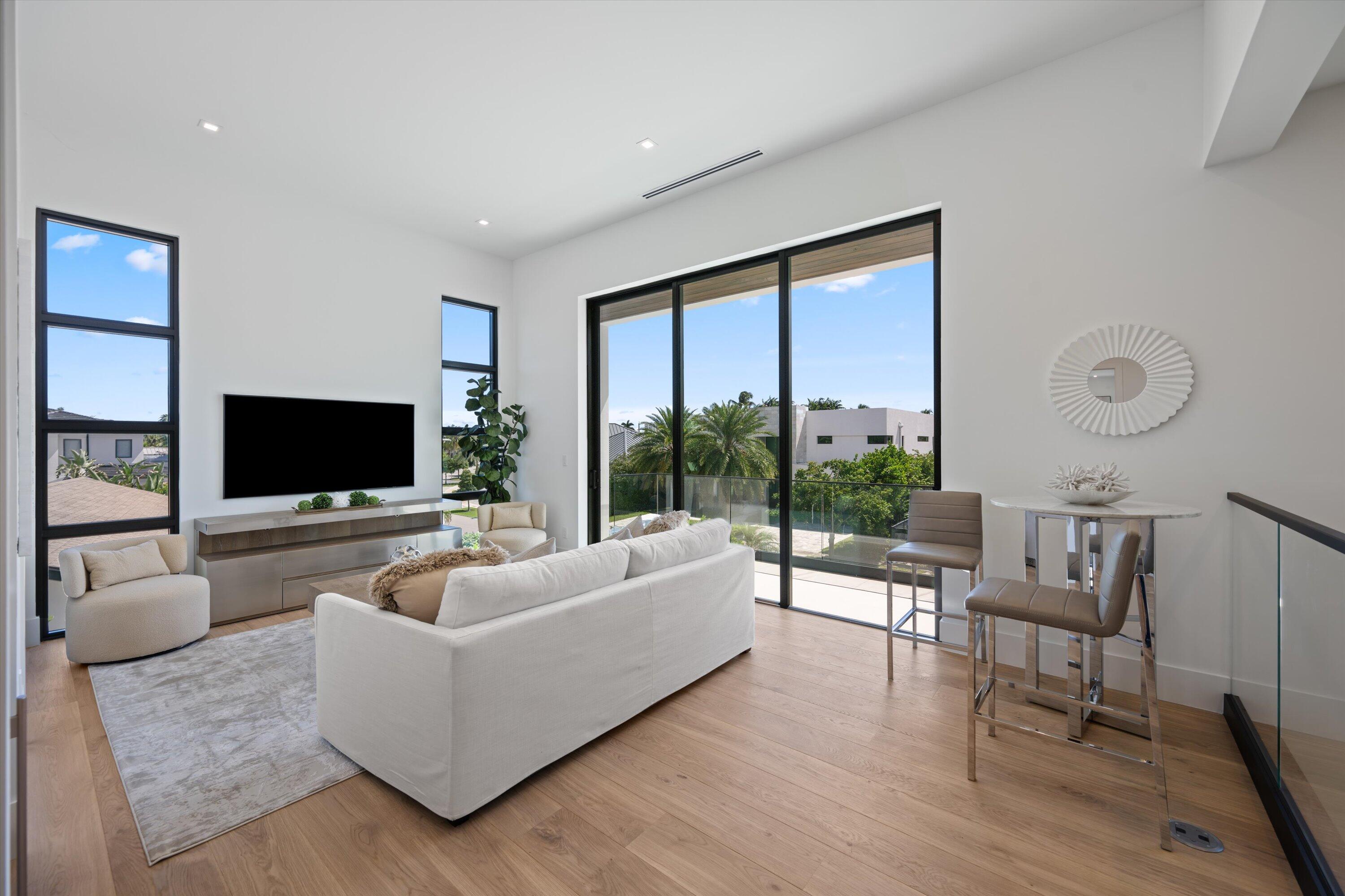 335 Northeast 5th Street Boca Raton, FL 33432 - Photo 38 of 47 Loft