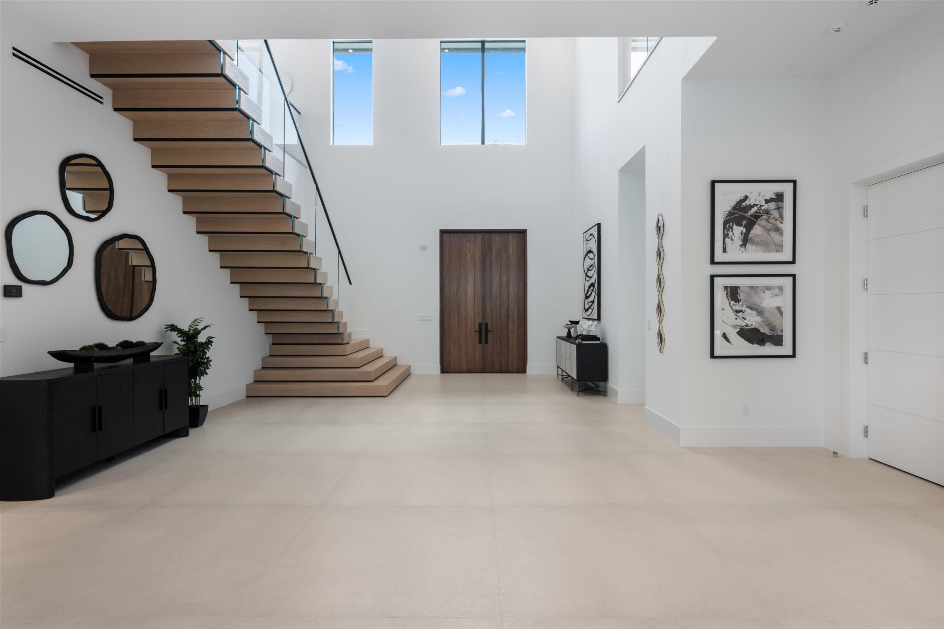 335 Northeast 5th Street Boca Raton, FL 33432 - Photo 4 of 47 Entry