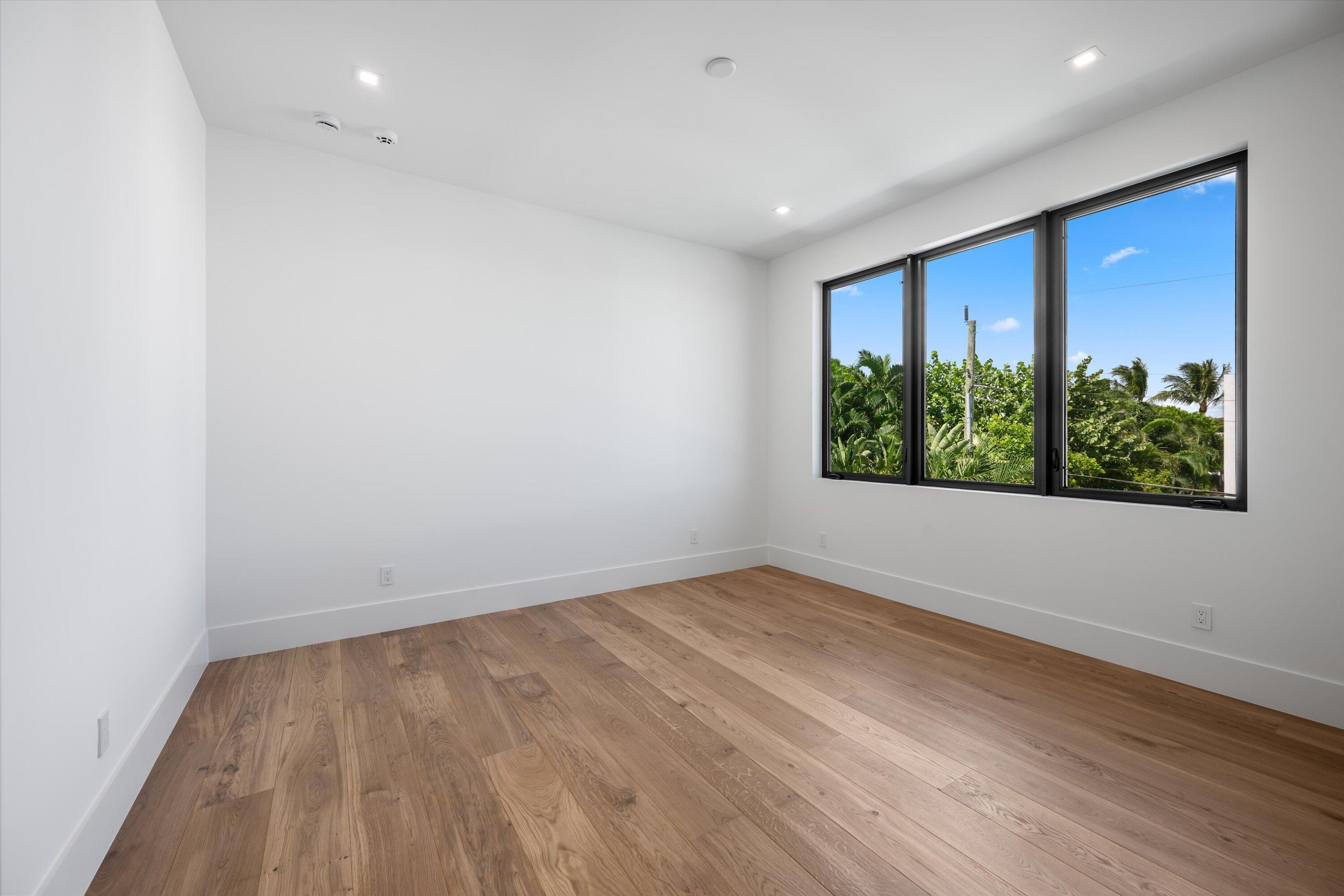 335 Northeast 5th Street Boca Raton, FL 33432 - Photo 42 of 47 Guest