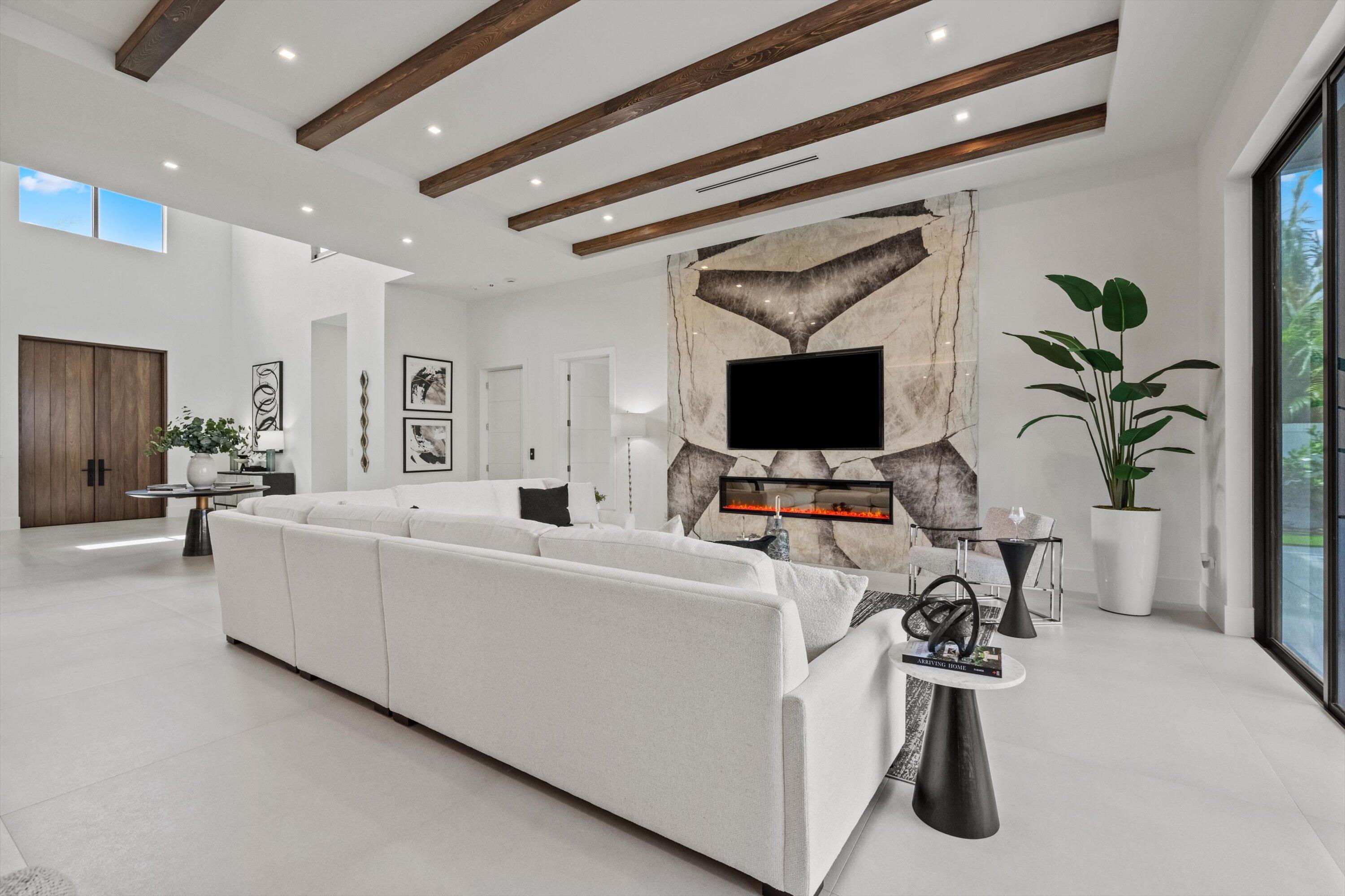 335 Northeast 5th Street Boca Raton, FL 33432 - Photo 7 of 47 02-DSC_5995