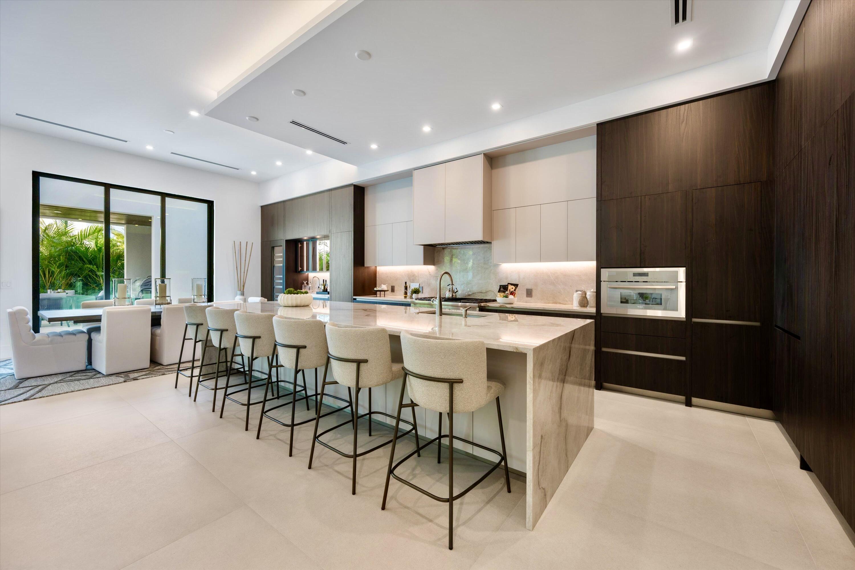 335 Northeast 5th Street Boca Raton, FL 33432 - Photo 9 of 47 14' island