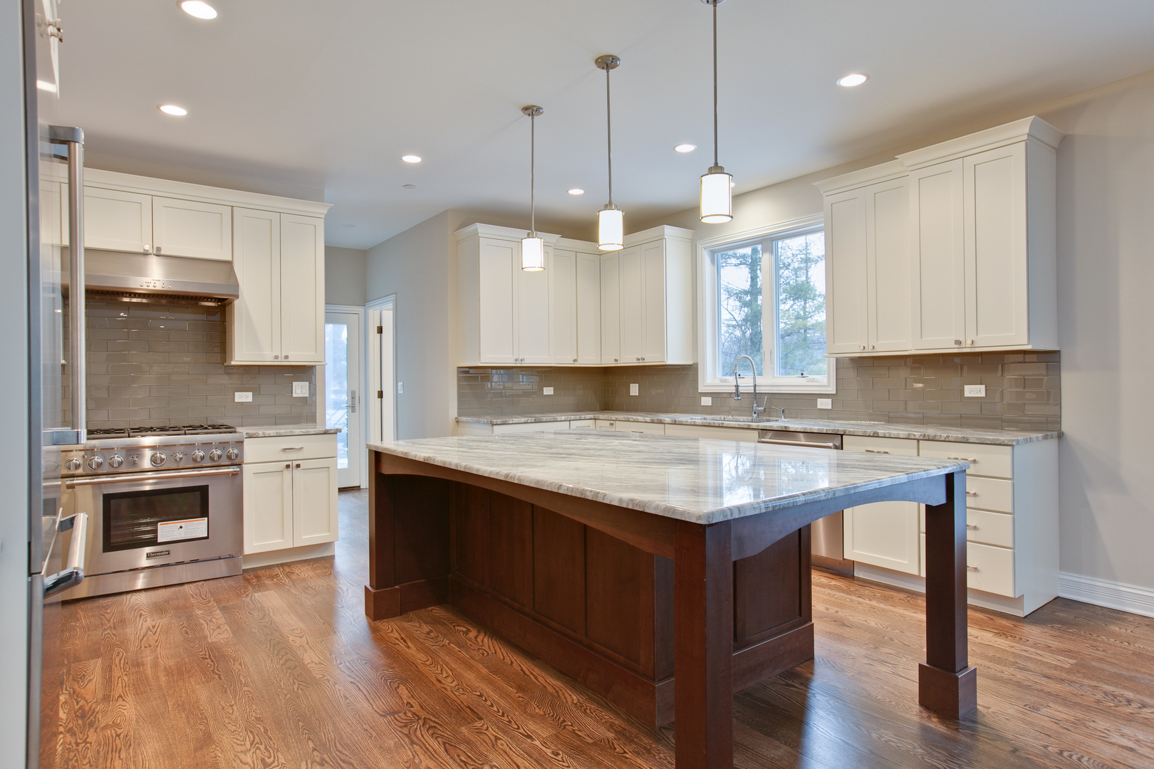 1834 Walnut Circle Northbrook, IL 60062 - Photo 4 of 18