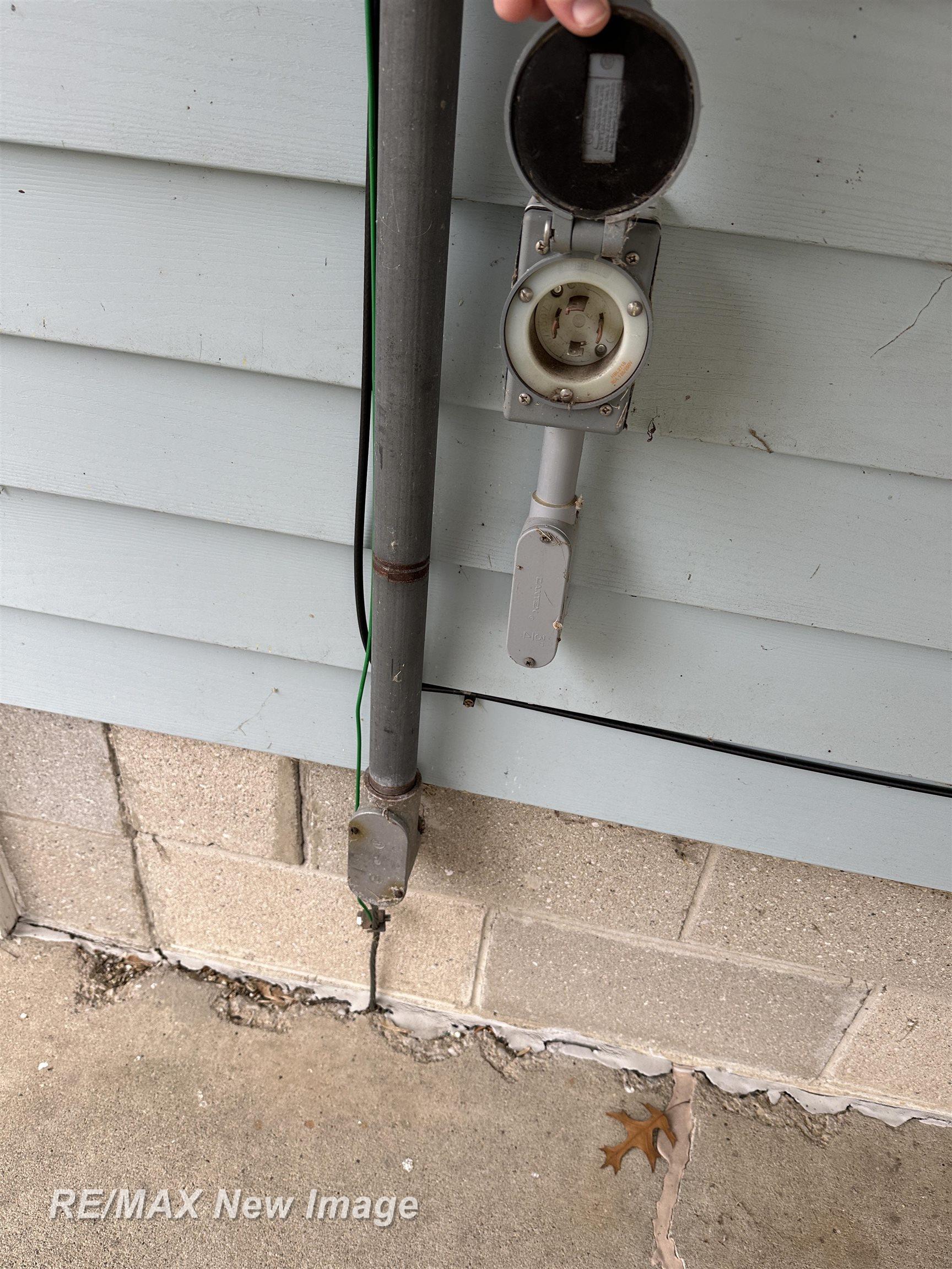 599 North Huron Road Linwood, MI 48634 - Photo 42 of 45 50137147-7c1b5773-e5b9-4a66-953a-49c352a17ef7.JPG