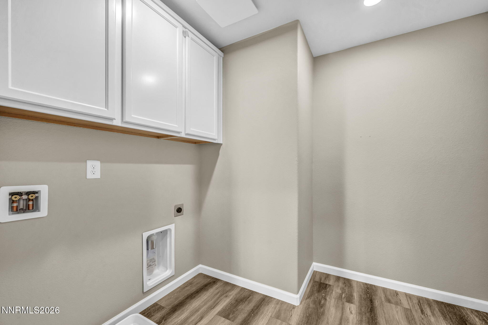 6812 Morgan Mill Road, Unit 4 Carson City, NV 89701 - Photo 5 of 28 152-web-or-mls-6813-morgan-mill-rd