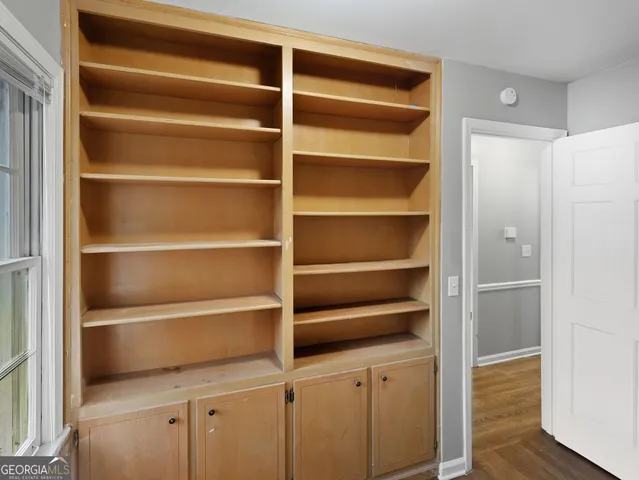 $294,900 | 904 Abingdon Court, Stone Mountain, GA 30083