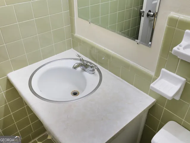 $294,900 | 904 Abingdon Court, Stone Mountain, GA 30083