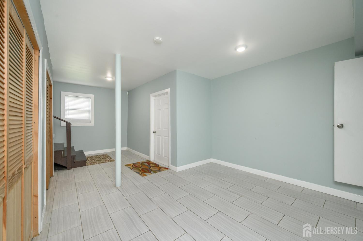519 Calvert Road North Brunswick, NJ 08902 - Photo 19 of 46